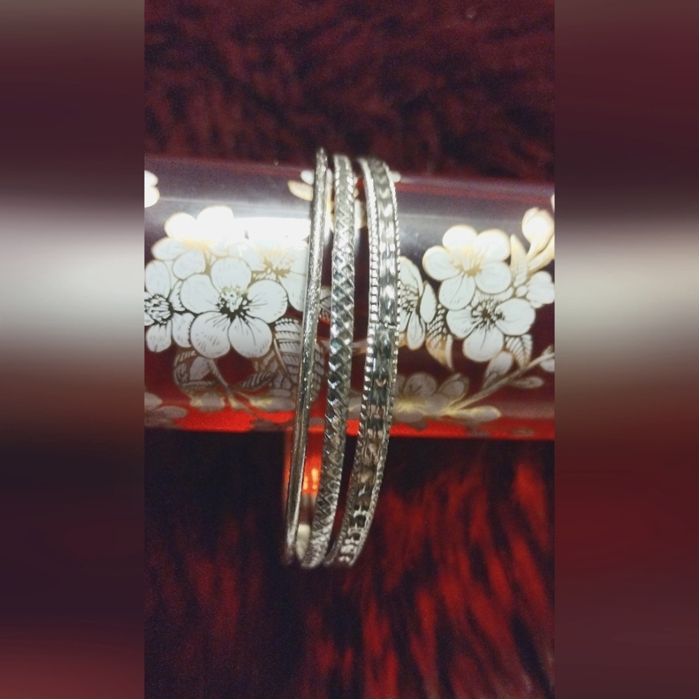 🌸Bangle trio🌸